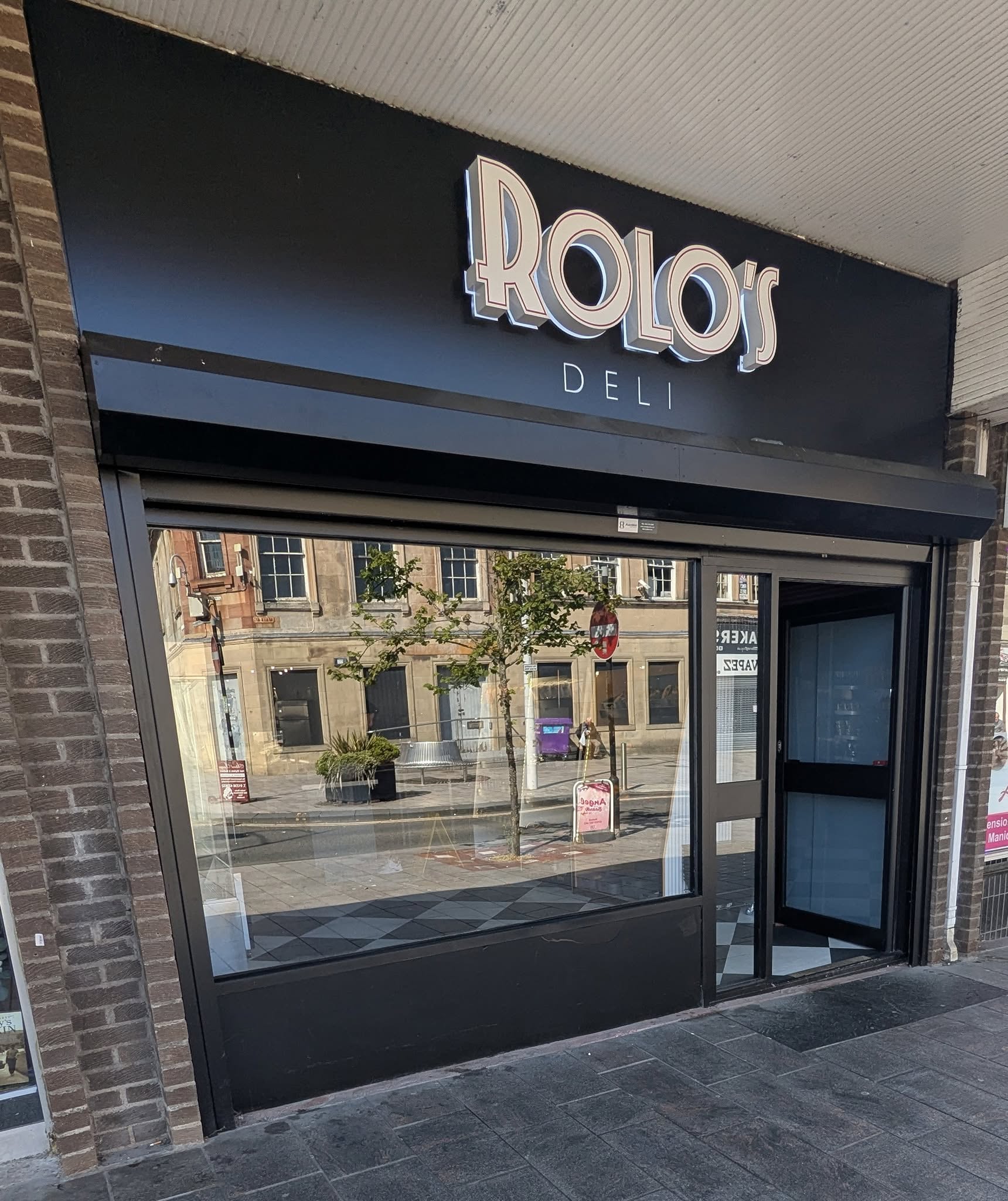 Rolos Deli - Fresh Produce